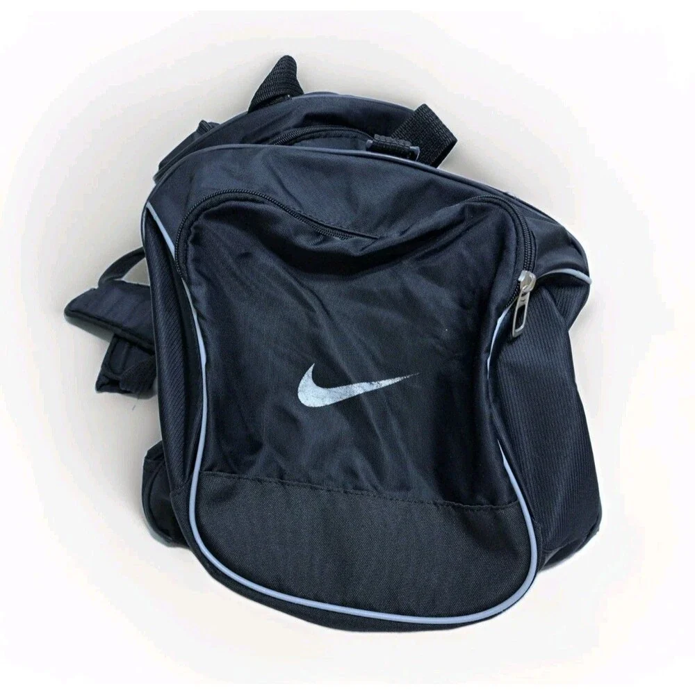 Nike Gym Duffle Bag Shoulder Strap Swoosh Black Carry On Travel Overnight